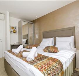 5 bedroom beachfront villa with heated pool near Omis, sleeps 9